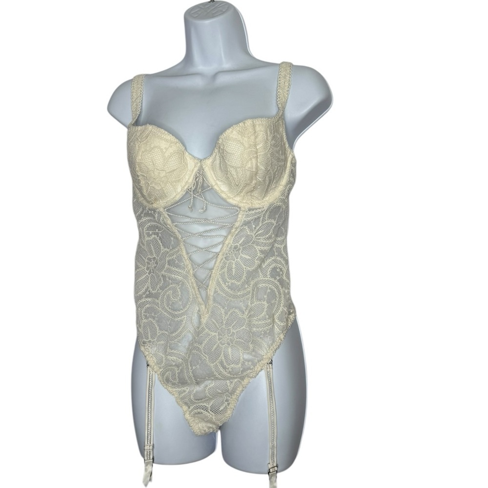 Victoria's Secret Womens Lace Teddy Ivory 36C Crochet Bridal Lingerie Sexy